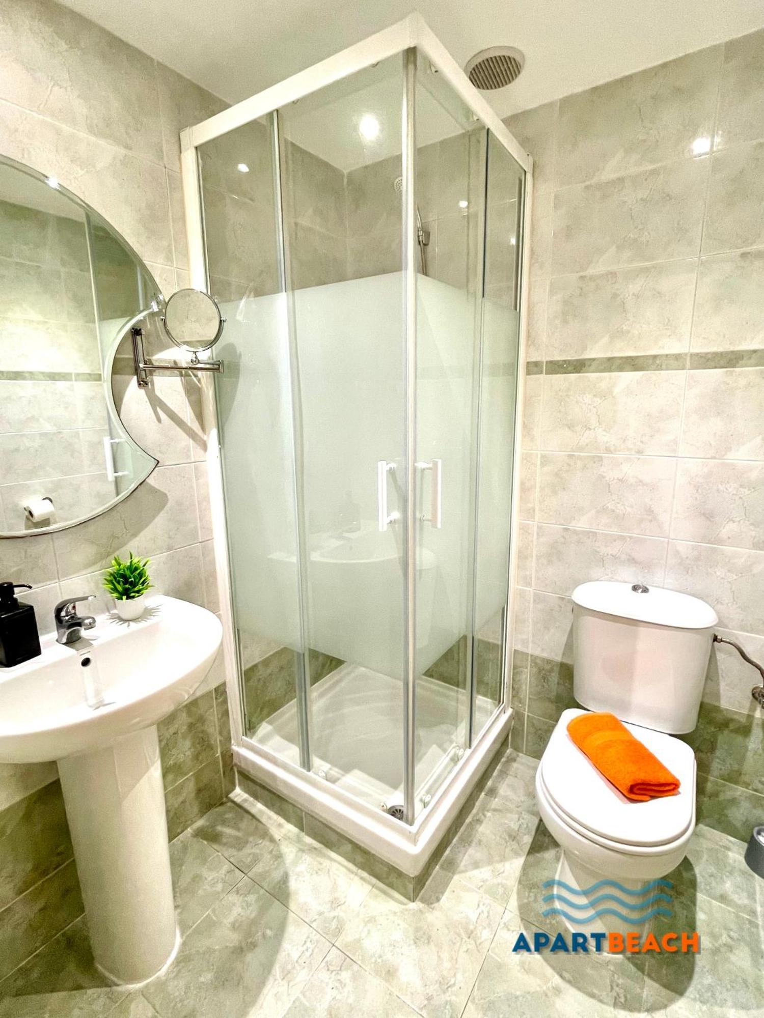 Apartbeach Golden I Muy Luminoso Junto Playa Y Climatizado Salou Luaran gambar